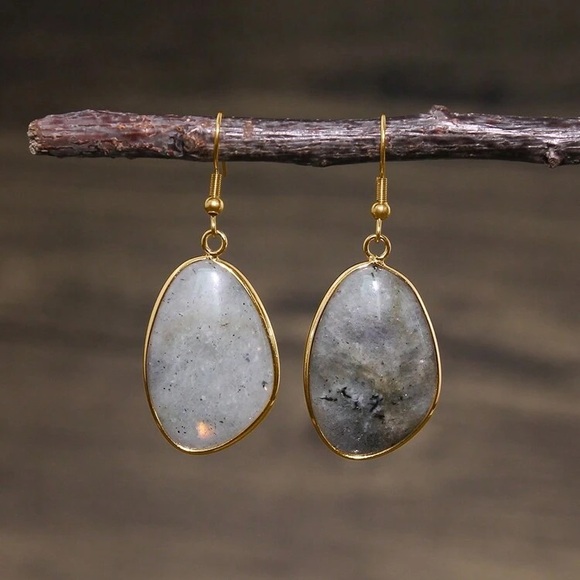 Luxe labradorite natural gemstone earrings